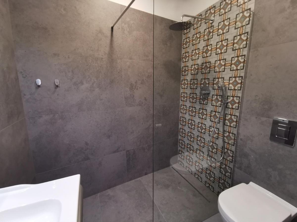 Nowe Apartamenty Zamkowa Vis A Vis Wawelu Краков Экстерьер фото