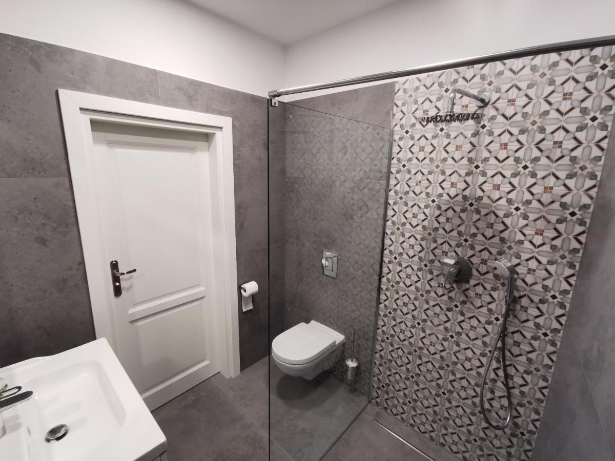 Nowe Apartamenty Zamkowa Vis A Vis Wawelu Краков Экстерьер фото